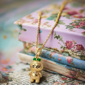 Collar con Colgante de Moda de Latón Chapado en Oro con Dibujos Animados de Lil Bubu, Elegante y Estilizado, Accesorio de Regalo para Mujer para Uso Diario - Product Image 1