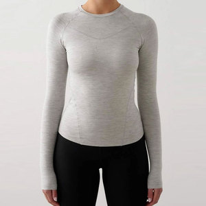 Camiseta de manga larga ajustada con orificios para los pulgares, ropa deportiva para mujer, ropa de yoga ajustada al cuerpo, camiseta de ejercicio para verano - Product Image 6