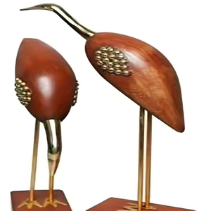 Sculpture Moderne en Bois de Couple d'Oiseaux, Figurine Décorative en Laiton Faite à la Main, Art de Table pour la Maison, le Bureau ou comme Cadeau - Product Image 4