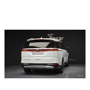 2020 for Kia Carnival 9-Seater Signature 142,012 km Diesel Automatic Gearbox with Rear Camera Left Steering - Product Image 4