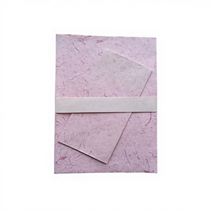 Papiers en chanvre personnalisés en gros de qualité supérieure : 10 feuilles de papier à lettres A4 + 5 enveloppes, conditionnées en ensemble - Product Image 1