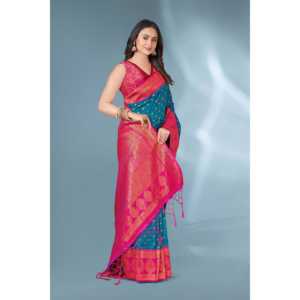 Sari de Seda Paithani Azul Cian con Diseño de Puntos de Elite Weaves, con Blusa de Contraste Tejida con Zari Sin Coser para Mujer - Product Image 4