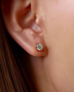 Boucles d'oreilles solitaires en diamant rond de 1,00 carat cultivé en laboratoire avec or massif 14 carats pour femme, idéales pour un anniversaire ou une fête - Product Image 1