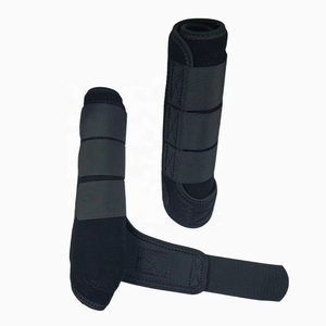 Protège-tendons en maille premium pour chevaux, légers et respirants, avec coque de protection robuste pour un confort optimal lors de la pratique quotidienne de l'équitation - Product Image 2