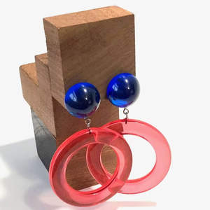 Pendientes de Resina Modernos y Elegantes para Mujer, Hechos a Mano con Cuentas de Lujo y Acabado Duradero, AL MALIK CRAFT - Product Image 5