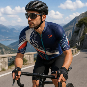 Maillot de cyclisme personnalisé à sublimation, manches courtes, coupe de course, avec empiècements latéraux en mesh et poches de rangement arrière - Product Image 6