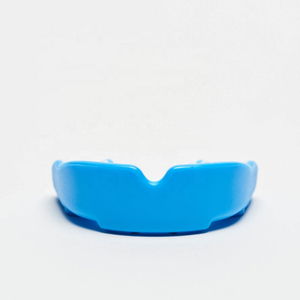 Protège-dents en silicone bleu de qualité supérieure, moulable, équipement de protection sportive pour la boxe, ajustement universel, design léger - Product Image 2