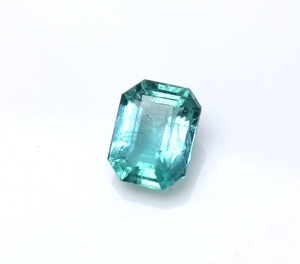 Certified Very <b>Clean</b> Natural Emerald <b>Green</b> Color Octagon Cut Gemstone Size 9.2X7.1X4.8mm Faceted Emerald Loose Gemstone Expoter - Product Image 4
