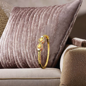 Bracelet en or pour femmes, design artistique avec des motifs ajourés et inspirés de l'infini, par Kinnova Jewels, élégant, léger, pour tous les jours - Product Image 4