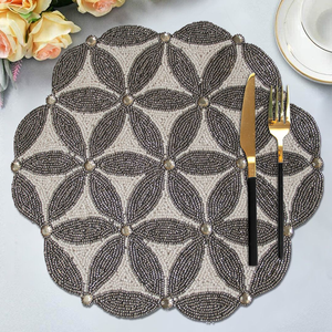 Set de table en verre perlé fait main, écologique, avec motif floral personnalisable, style luxueux pour la maison et les mariages, taille sur mesure - Product Image 4