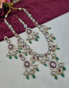Handcrafted Kundan Pearl Drop <b>Necklace</b> With Matching Earring And Mangtika Brass Base Antique Gold Plated Jewellery Set Wholesale - Product Image 1