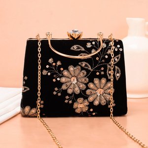 Bolso de Mano Étnico con Lentejuelas y Bordado Floral sobre Base Negra, Elegante Bolso de Noche para Mujer para Eventos Festivos - Product Image 1