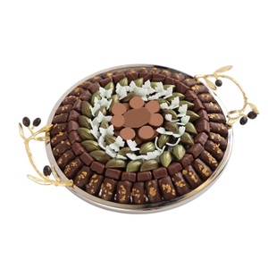 Plateau à chocolats en métal doré au design élégant, vaisselle pour servir des chocolats et des bonbons, idéal pour les mariages, la restauration, la maison, les restaurants et la décoration. - Product Image 1