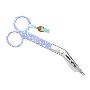 Tijeras de enfermería manuales de acero inoxidable con diseño de pico de pato y arcoíris sobre fondo morado para cortes rápidos de vendajes, uso hospitalario - Product Image 4