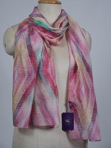 Écharpe en mousseline douce pour femme, motif dégradé pastel, châle long élégant, étole tendance légère, foulard pour usage quotidien - Product Image 2