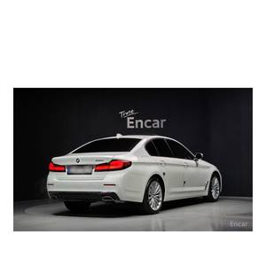 BMW Serie 5 530i Luxury Enero 2023 21.179 km Volante a la Izquierda Caja de Cambios Automática - Product Image 2