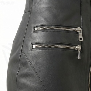 Jupe crayon mini en cuir taille haute pour femme avec fermeture éclair et poches latérales, style motard, couleur unie, toutes saisons - Product Image 5