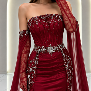 Vestido de Noche Rojo de Lujo Estilo Sirena para Mujer |   Vestido de fiesta de satén sin tirantes con adornos de cristal y mangas largas tipo capa, estilo bodycon. - Product Image 4