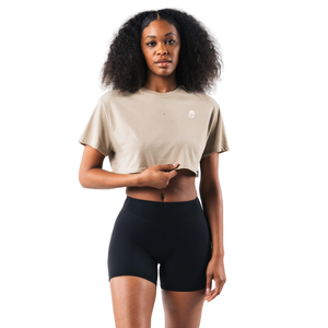 T-shirt court oversize pour femme, couleur Dune, à épaules tombantes, manches courtes, en coton doux, coupe décontractée, style streetwear - Product Image 1