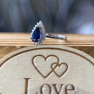 Bague de fiançailles pour femme en or blanc 14 carats plaqué rhodium, diamant de laboratoire de 1,50 carat, halo de 0,25 carat, pierres latérales, éternité complète, IGI - Product Image 5