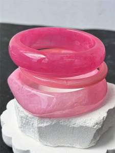 Elegante Brazalete Artesanal de Resina con Efecto Mármol Único, Pulsera Premium Hecha a Mano para Mujer - Product Image 6