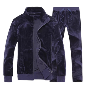 Ensemble d'entraînement en velours d'hiver personnalisé pour hommes, vêtements de sport haut de gamme en gros, production en usine en vrac - Product Image 5