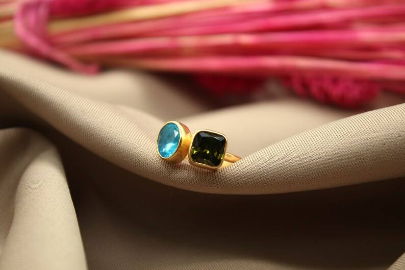 สีเขียว