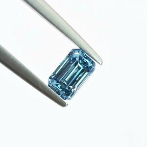 Diamante CVD suelto de corte esmeralda de 1.02 quilates, color azul intenso, cultivado en laboratorio, certificado por IGI, pulido a mano en India para la fabricación de joyas. - Product Image 1