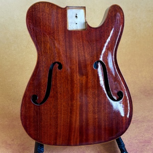 Kit <span class=keywords><strong>de</strong></span> <span class=keywords><strong>guitare</strong></span> jazz archtop artisanal avec table en épicéa, <span class=keywords><strong>corps</strong></span> creux en érable sculpté, manche en acajou et touche en ébène, <span class=keywords><strong>guitare</strong></span> électrique pour professionnels - Product Image 1