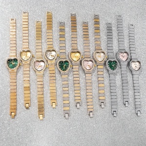 Nuevo Reloj de Cuarzo para Mujer con Forma de Corazón, Elegante y Lujoso, Estilo Hip Hop - Product Image 6