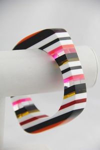 Brazalete de Resina Epoxi de Lujo con Textura Ondulada, Joyería Artística Hecha a Mano, Moda Femenina - Product Image 2