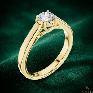 Anillo de Compromiso Solitario de Diamante Cultivado en Laboratorio con Corte Brillante, Chapado en Oro Amarillo de 18K, para Mujer, Estilo Clásico de Lujo, Marca Lumera - Product Image 3