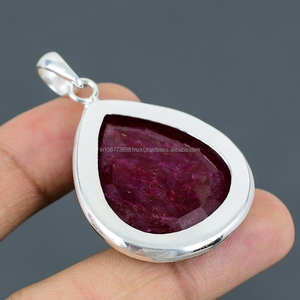 Pendentif en argent sterling 925 fait main avec rubis, forme cœur, plaqué argent, bijou de mariage ou de fiançailles, cadeau pour elle, style bohème - Product Image 4