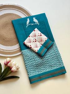 Sari en coton Mul de qualité supérieure avec imprimé motif oiseaux et doublure, bordure tissée Pallu & Zari - Blouse blanche imprimée pour femme - Product Image 5