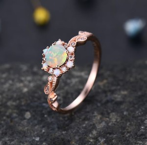 Bague de fiançailles et d'anniversaire de luxe pour femme, en opale de feu éthiopienne naturelle, argent sterling 925, or rose, faite à la main - Product Image 3