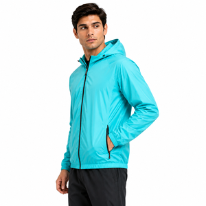 Veste coupe-vent légère et décontractée avec tissu résistant, design moderne et coupe confortable, idéale pour les aventures en plein air - Product Image 2