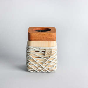 Brûleur d'encens en bois artisanal haut de gamme NoorWood Bakhoor Mabkhara avec support en métal artistique pour Oud, Bakhoor et décoration intérieure - Product Image 4