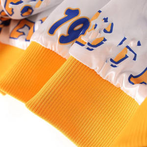 เสื้อแจ็คเก็ตบอมเบอร์ผ้าซาติน Sigma Gamma Rho ปักโลโก้ด้านหน้าด้วยไหมเชนีล  เครื่องแต่งกายชมรมพี่น้องชาวกรีก  แบบยูนิเซ็กซ์ พรีเมียม ปรับแต่งได้ ระบายอากาศได้ดี - Product Image 3