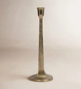 Porte-bougie conique en métal doré - Grand chandelier élégant avec tige conique pour centre de table sophistiqué - Product Image 1