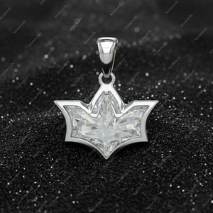 Pendentif en forme d'ailes de chauve-souris de luxe personnalisé, serti de diamants Moissanite, en argent sterling 925 plaqué or, charme solitaire, bijou pour femme - Product Image 4