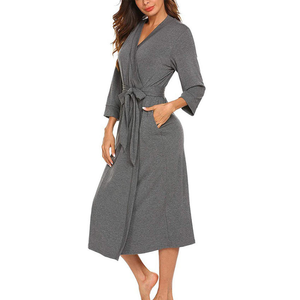 Robe tricotée à col en v pour femmes, manches trois quarts, longueur aux genoux, gris uni, vêtements de nuit décontractés et doux, fermeture à cordon - Product Image 3