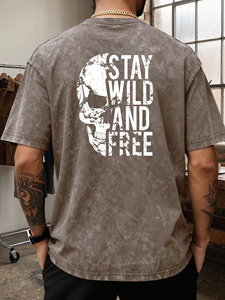 Camiseta de algodón de manga corta con cuello redondo y estampado de calavera para hombre, estilo vintage, holgada, con estampado de calavera, Stay Wild And Free, estilo urbano - Product Image 2
