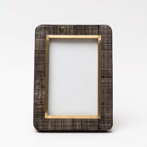 Marco de Fotos Hecho a Mano, Venta al por Mayor, Personalizado OEM ODM, Marco Rectangular con Borde de Latón y Textura de Hueso, DECORYUG - Product Image 1