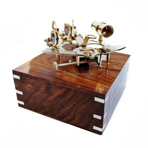 Decoración de barco náutico Sextante pulido de latón con ancla decorativa Caja de madera Calvin Handicraft - Product Image 2
