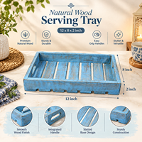 Plateau de service vintage traditionnel en bois naturel bleu |   Plateau en bois à lattes avec poignées intégrées, finition vieillie
