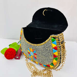 Pochette de soirée pour femme en aluminium plaqué or fait main, style vintage moderne, mosaïque de pierres polies, style antique, pierres en éclats - Product Image 4