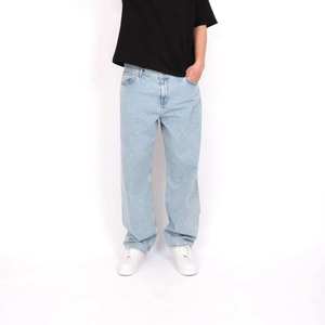 Classical Look Men's Sky Blue Color Breathable Fabric Denim Jeans Men's loose Pattern Denim Jeans Perfect For Everyday Use - Product Image 3