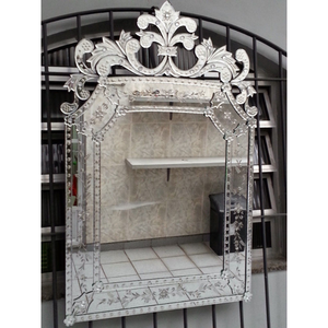 Miroir mural baroque vénitien de luxe | Miroir décoratif en verre de style antique avec cadre orné pour la décoration intérieure de la pièce, de l'hôtel et de la maison - Product Image 1