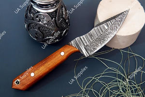 Cuchillo de caza profesional de alta calidad, forjado a mano en acero de Damasco, con hoja de espiga completa y punta recta, para exteriores, con funda de cuero. - Product Image 3