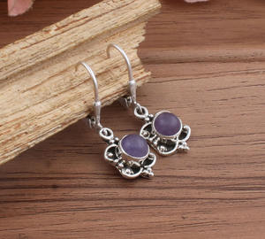 ต่างหูหยดน้ำหยกสีม่วงธรรมชาติ ประดับด้วยลูกปัดเงินแท้ 925 เครื่องประดับหรูหราสำหรับงานปาร์ตี้ ผู้หญิง หยกสีลาเวนเดอร์ ขายส่ง - Product Image 3